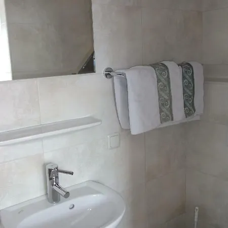 Haus Kleinschoenegg Homestay